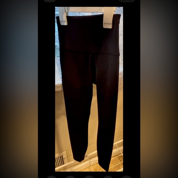 Lululemon Align High Rise Leggings Black Size 0 Hidden Waist Pocket Yoga Pants - Picture 3 of 11